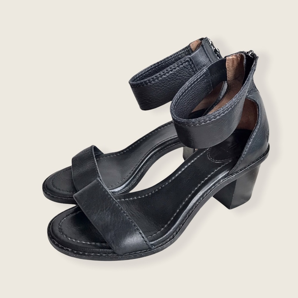 Frye Black Leather Brielle Chic Ankle Sandal Heels - Picture 15 of 16